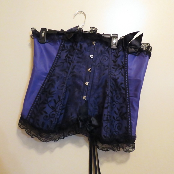 Purple Lace Corset - Picture 2 of 5